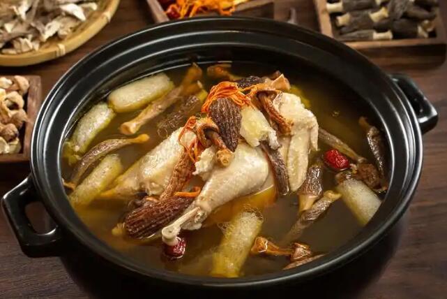 白萝卜陈皮山楂肉桂煮水喝有什么功效和作用专区_白萝卜陈皮山楂一起煮水喝有什么功效专区_陈皮桂皮山药白萝卜鸡汤功效网